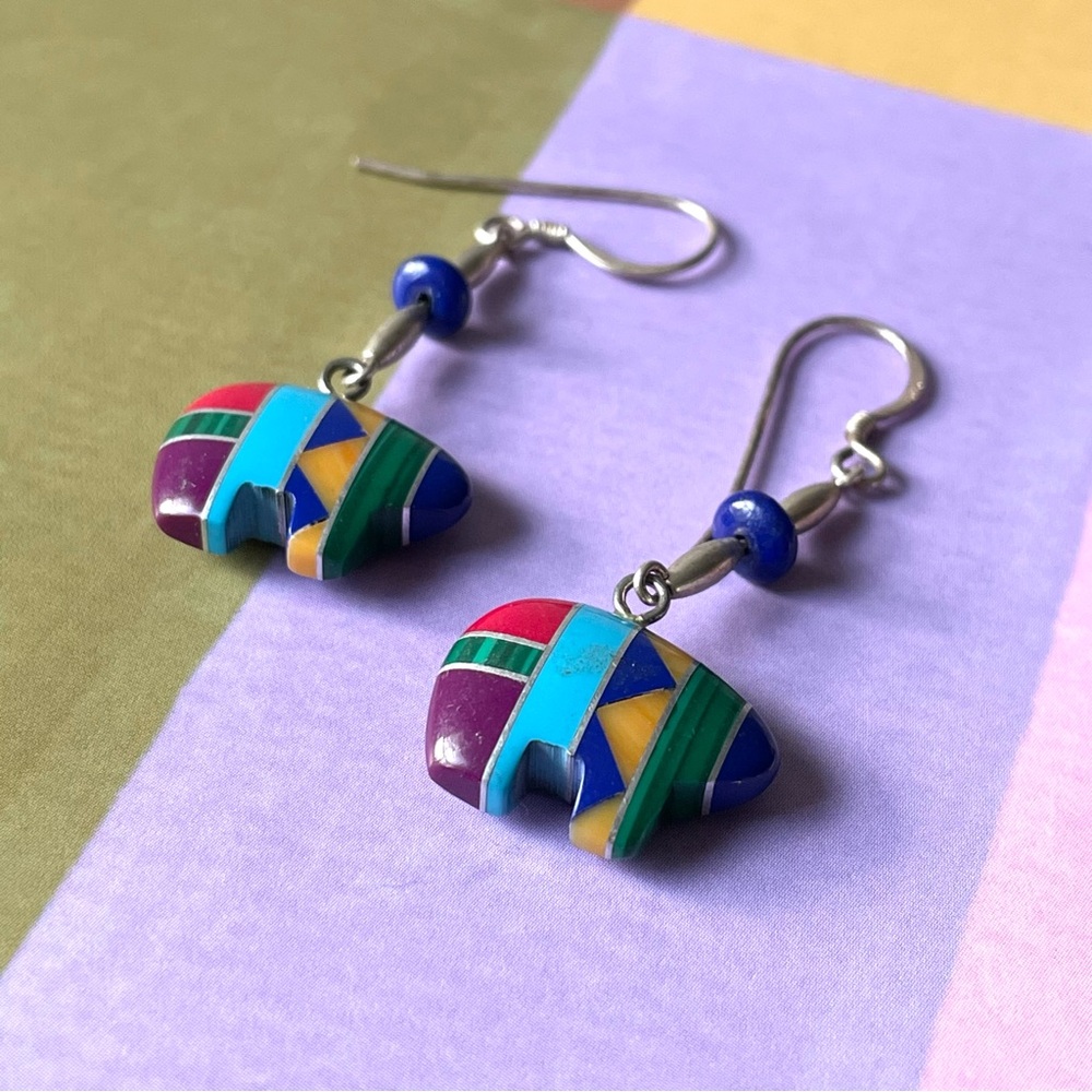 Vtg stamped 925 sterling silver Southwestern inlay fetish bear dangle earrings - Picture 3 of 10